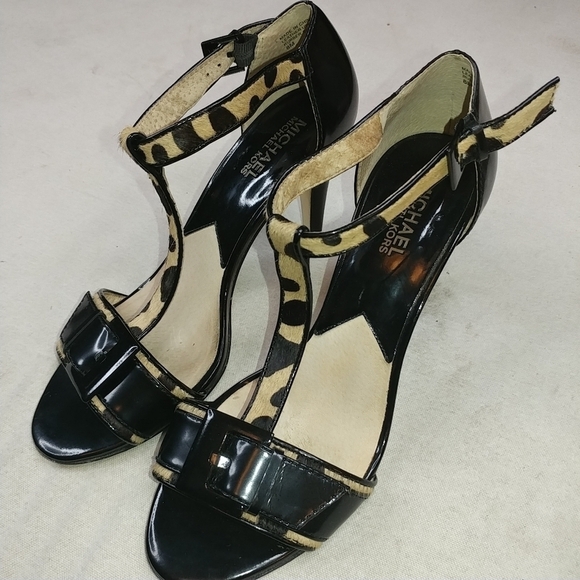Michael Kors Tan/Black Leather T-Strap Shoes Leopa - Picture 1 of 8